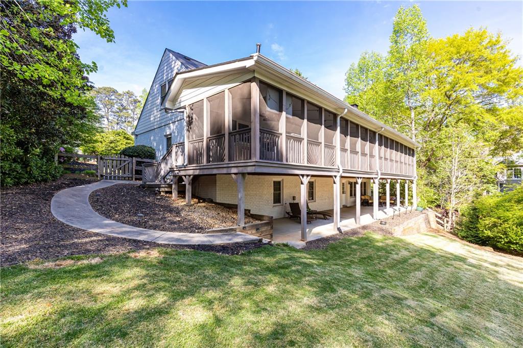 535 Dogleg Court