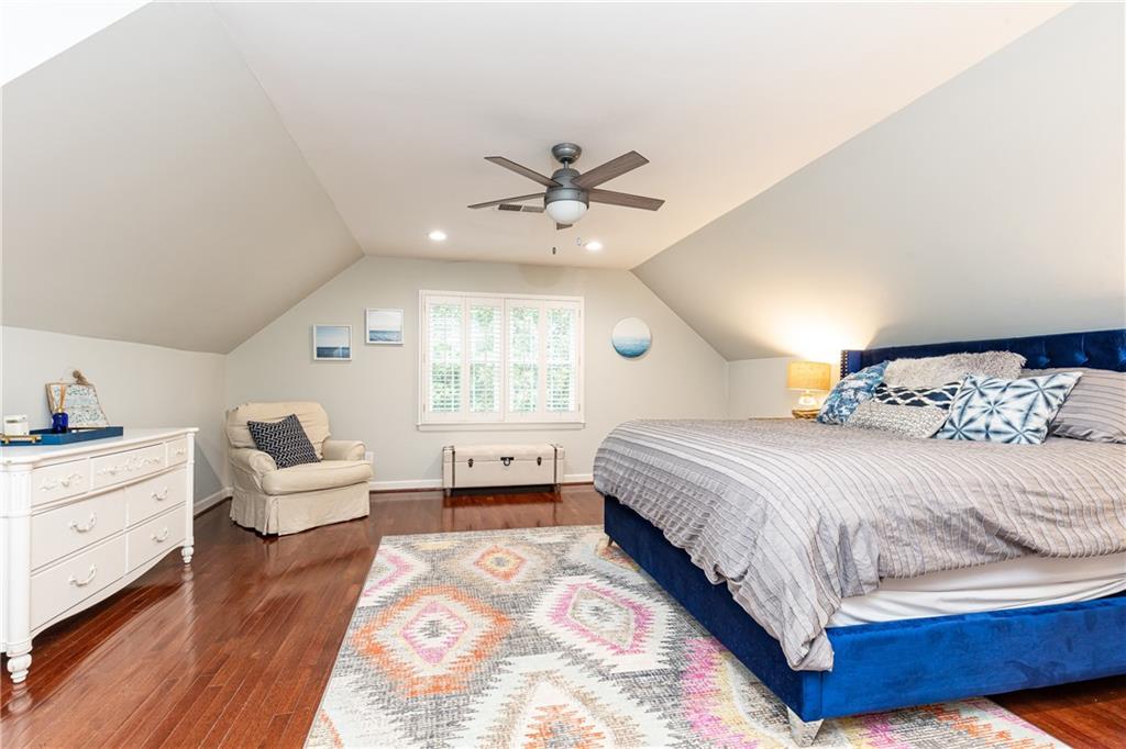 535 Dogleg Court