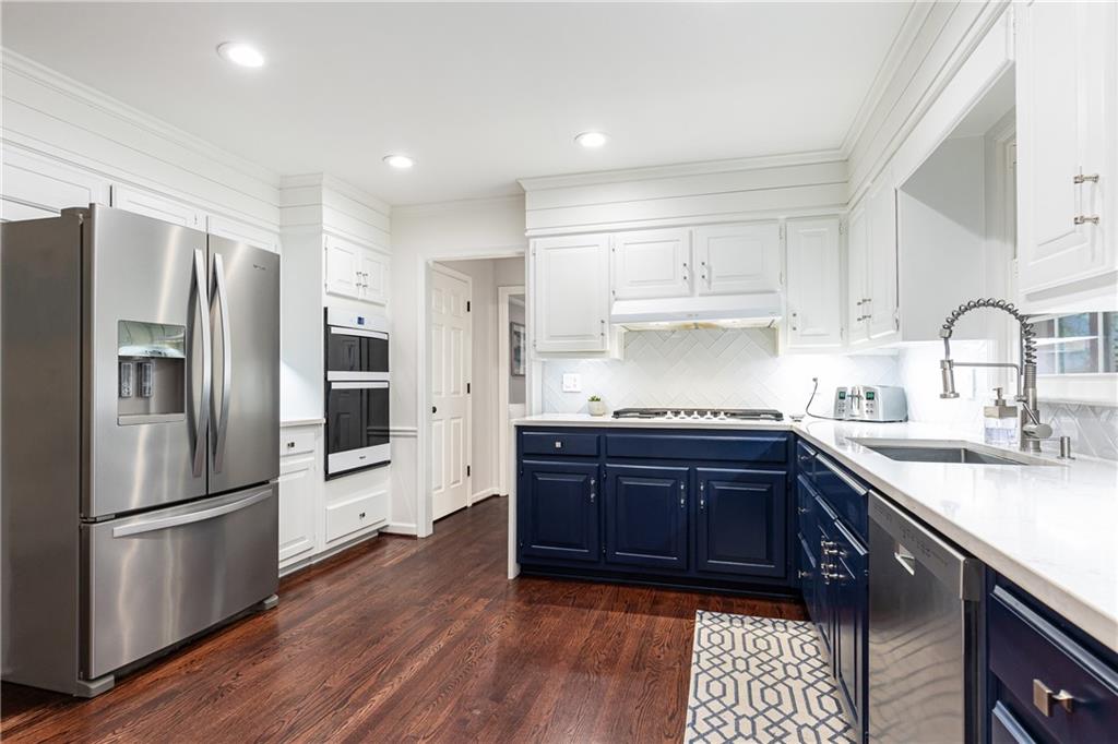 535 Dogleg Court