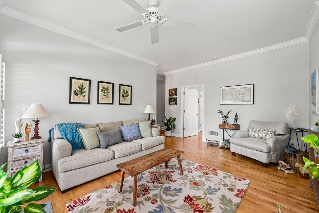 371 10th Street NE Unit 2B