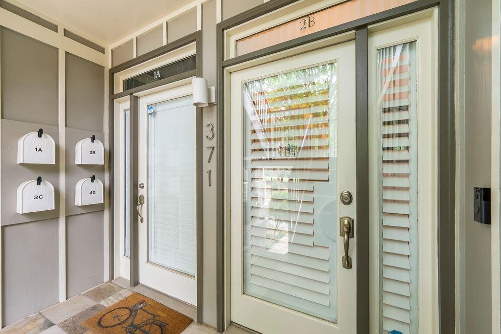 371 10th Street NE Unit 2B