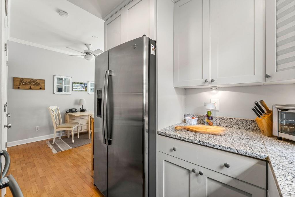 371 10th Street NE Unit 2B