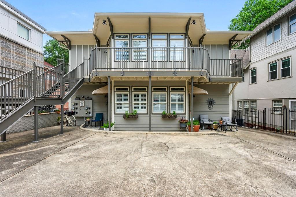 371 10th Street NE Unit 2B