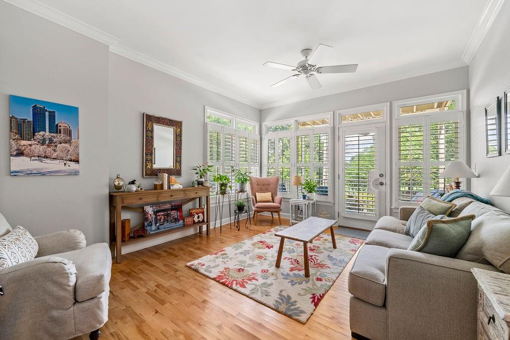 371 10th Street NE Unit 2B