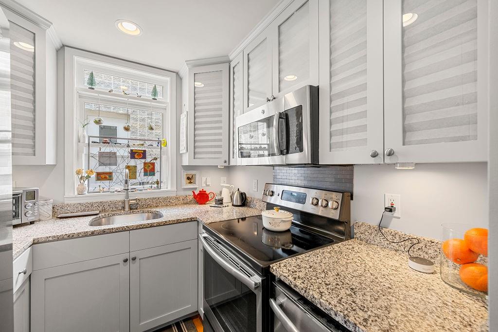 371 10th Street NE Unit 2B