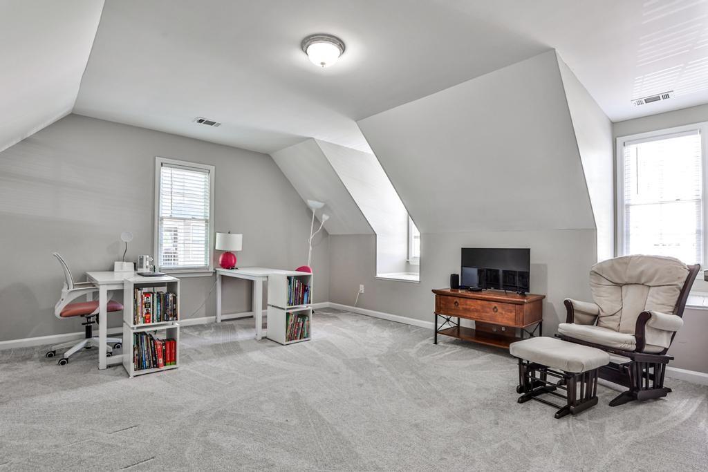 3309 Hillside Drive
