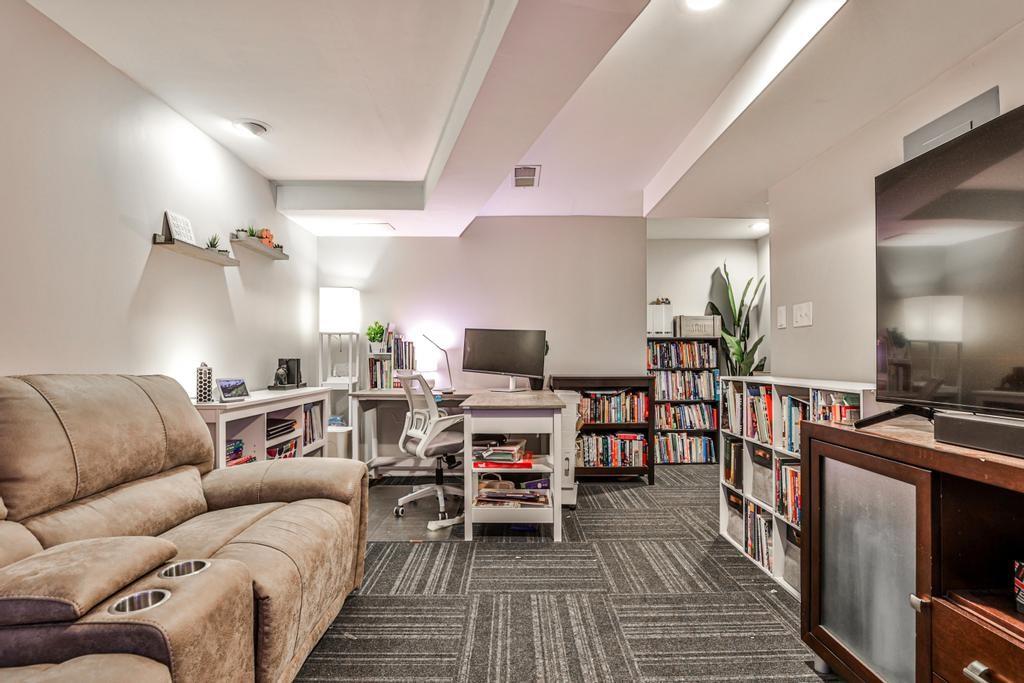 3309 Hillside Drive