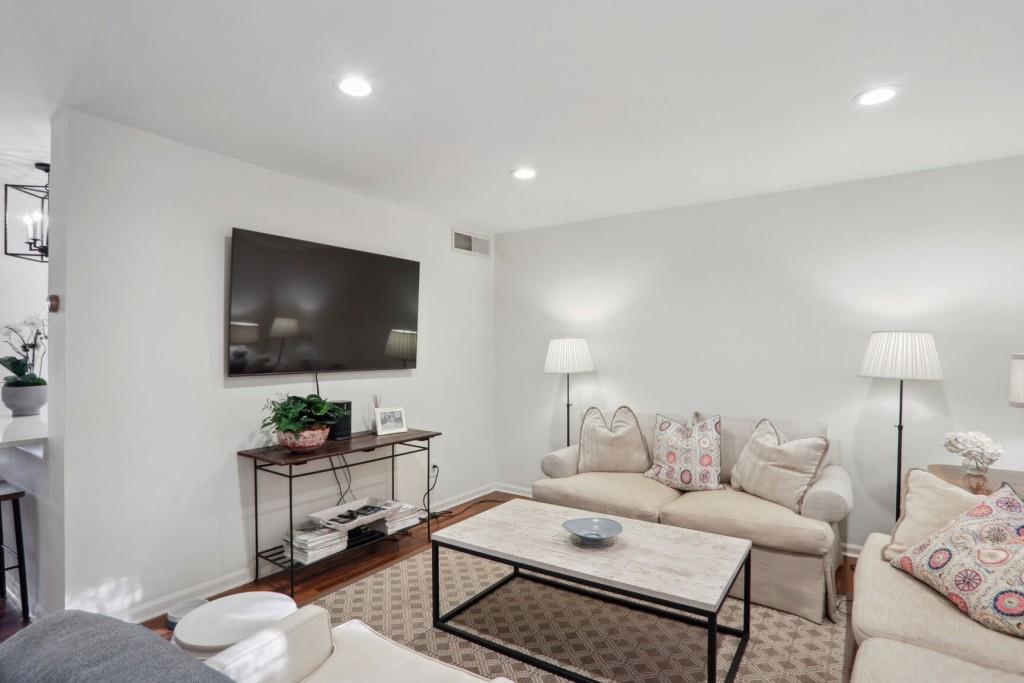 114 Maison Place NW