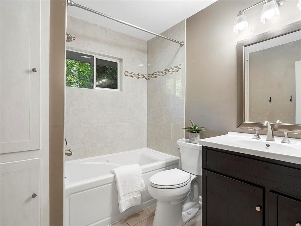 136 Peachtree Memorial Drive NW Unit MD4
