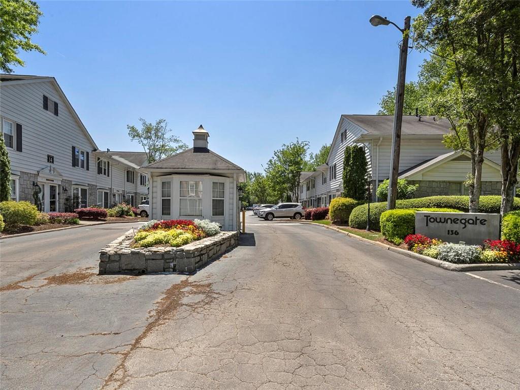 136 Peachtree Memorial Drive NW Unit MD4
