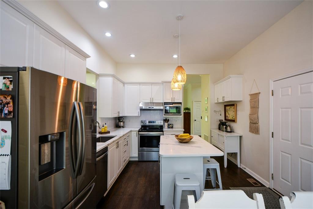 1204 Red Fox Circle