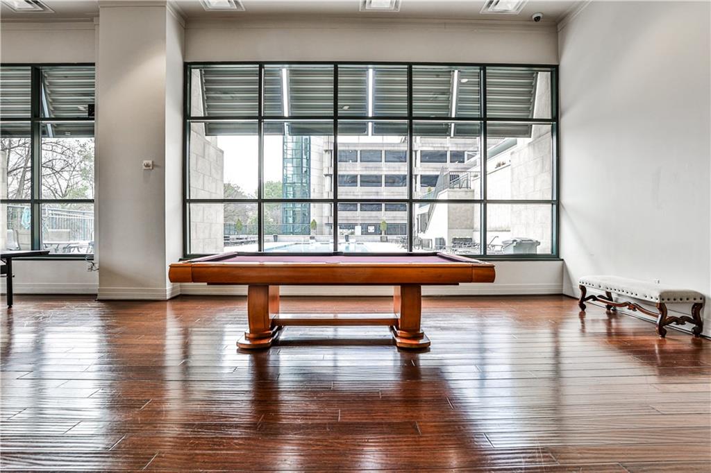 3040 Peachtree Road NW Unit 811