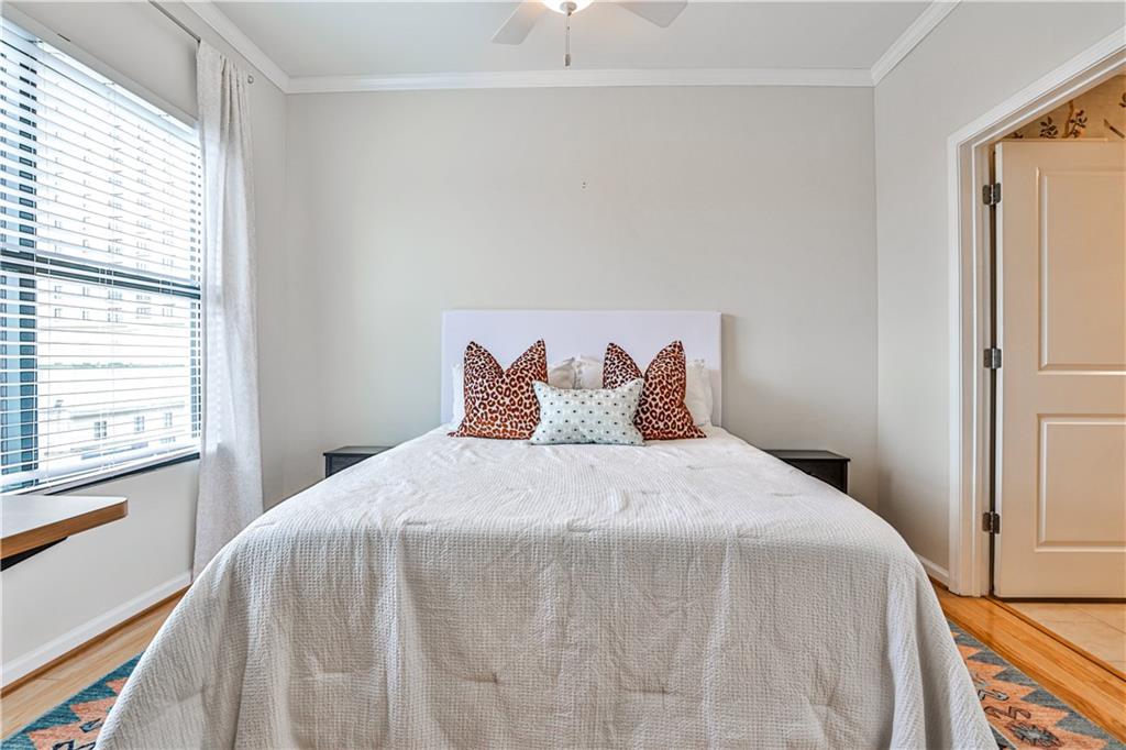 3040 Peachtree Road NW Unit 811