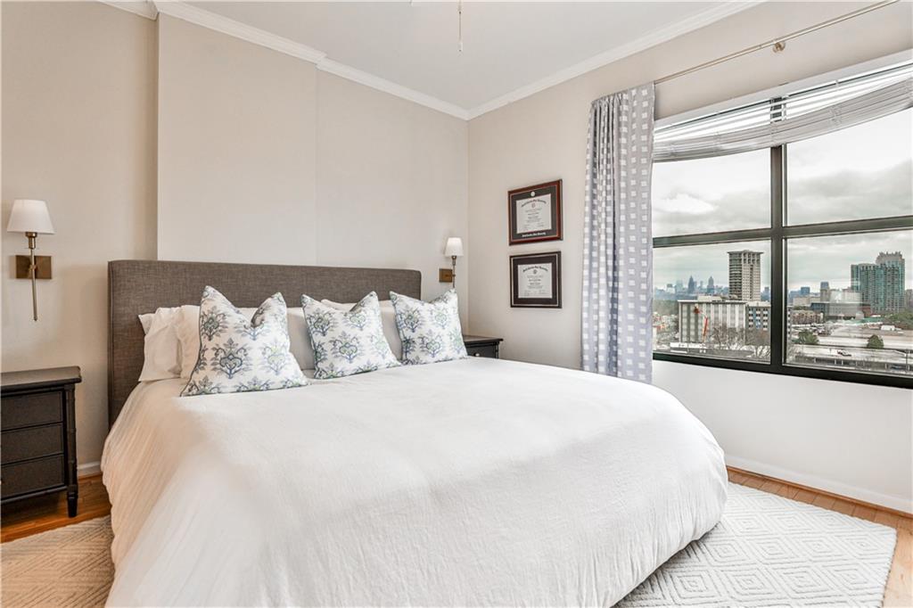 3040 Peachtree Road NW Unit 811