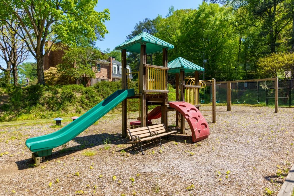 10 Spring Green Place NW