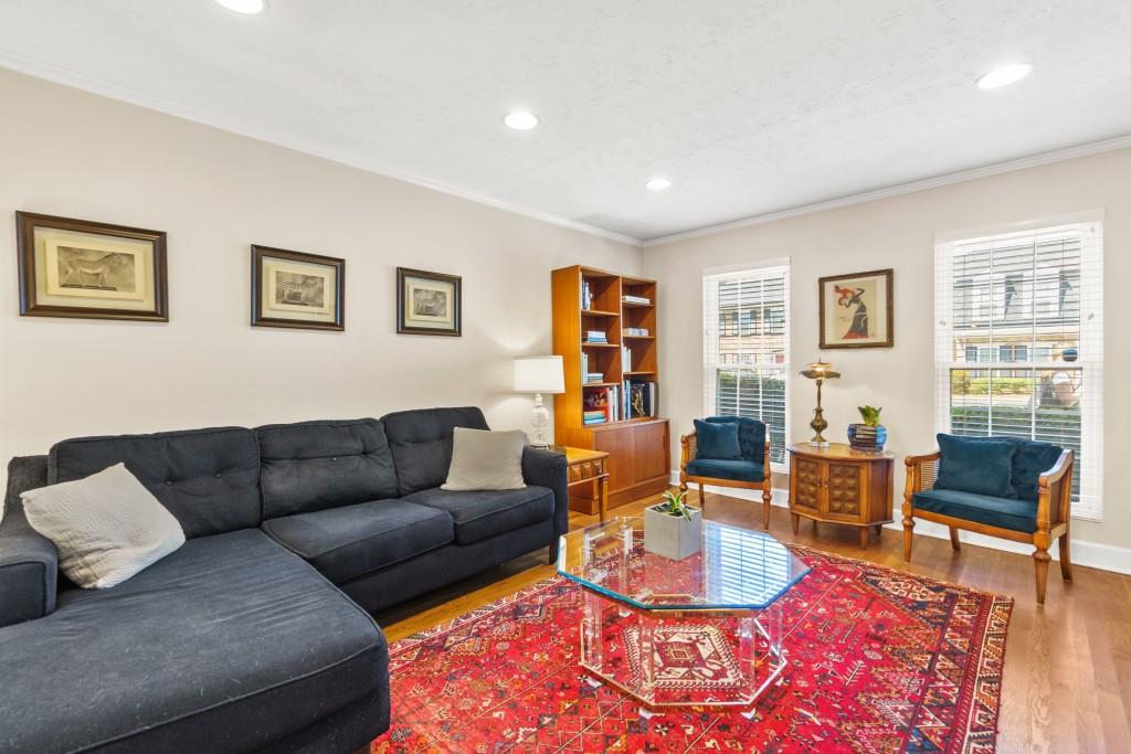 10 Spring Green Place NW