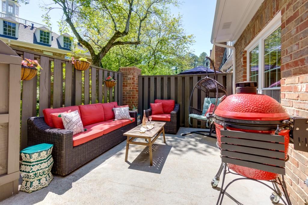 10 Spring Green Place NW