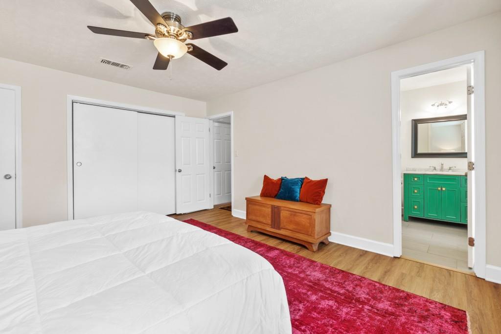 10 Spring Green Place NW