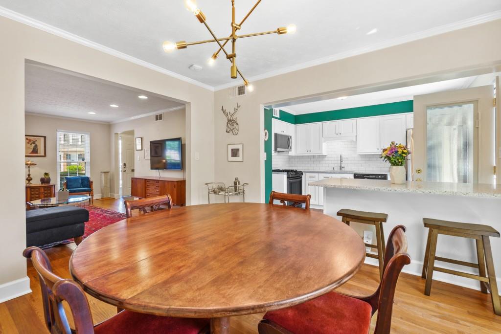 10 Spring Green Place NW