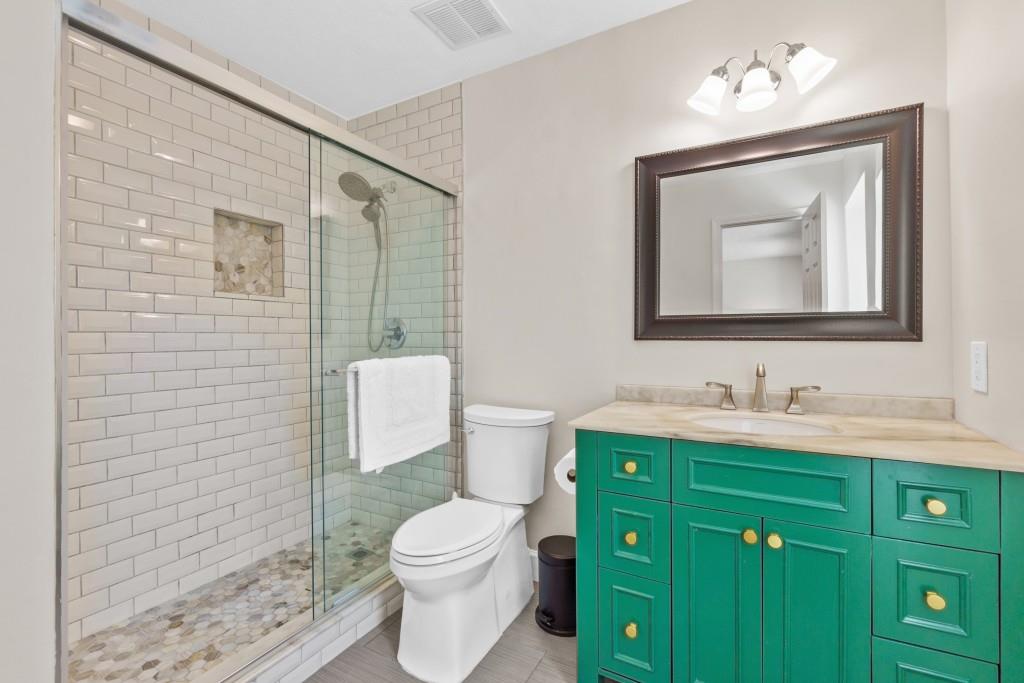 10 Spring Green Place NW