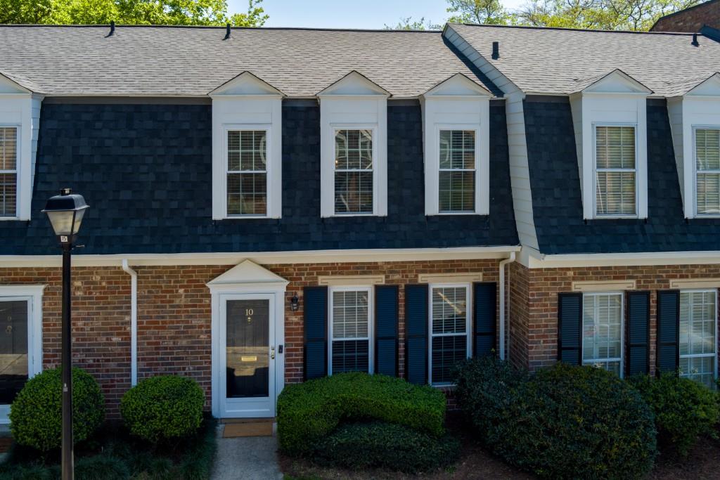 10 Spring Green Place NW