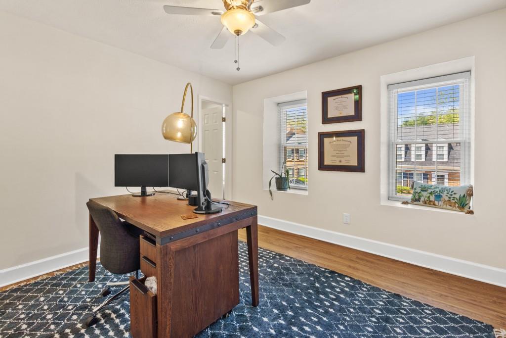 10 Spring Green Place NW