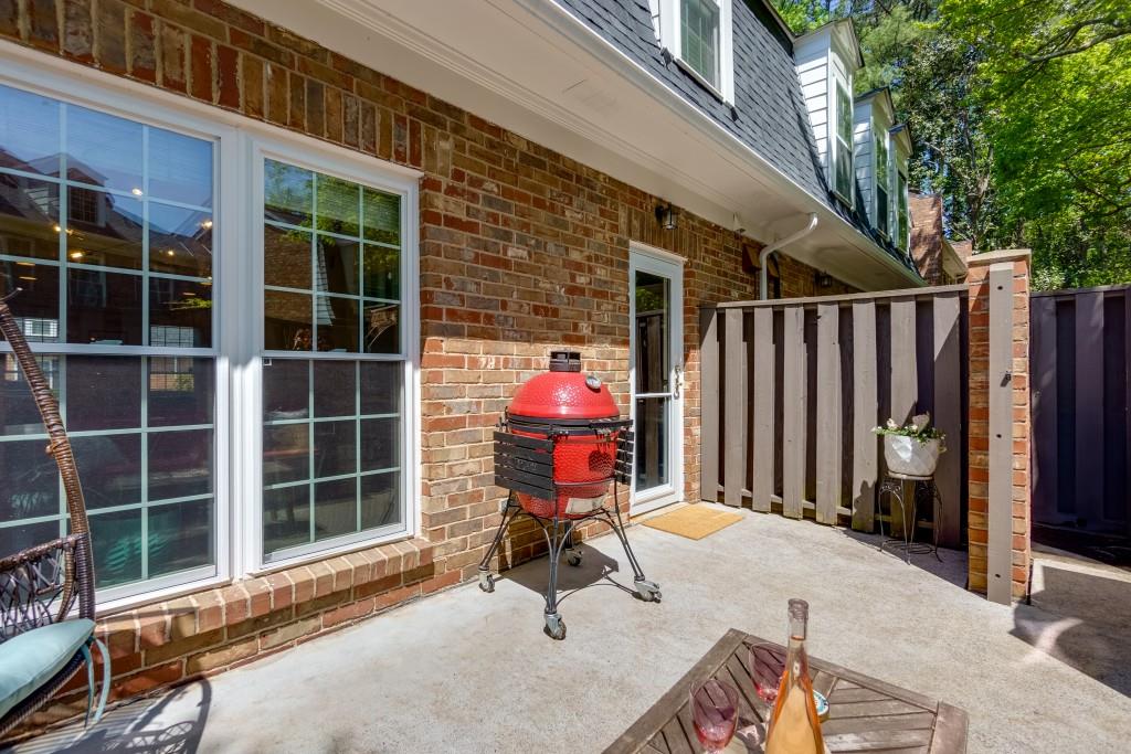 10 Spring Green Place NW