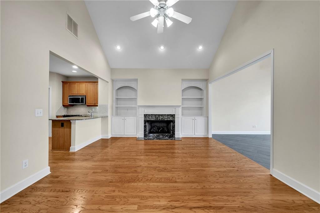 2035 Macland Square Drive Unit 28