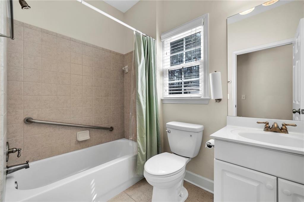 2035 Macland Square Drive Unit 28