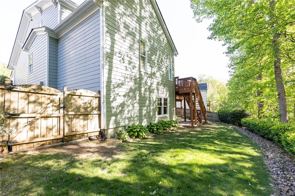 120 Woodbury Lane