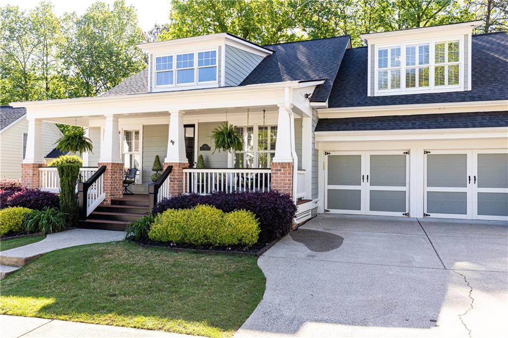 120 Woodbury Lane