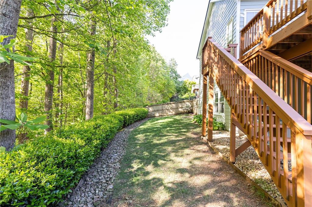 120 Woodbury Lane