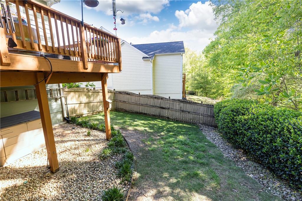 120 Woodbury Lane