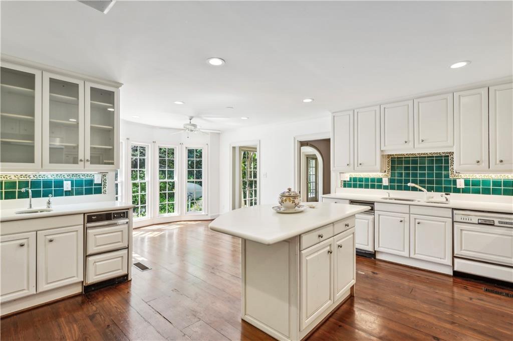 216 Mount Paran Road