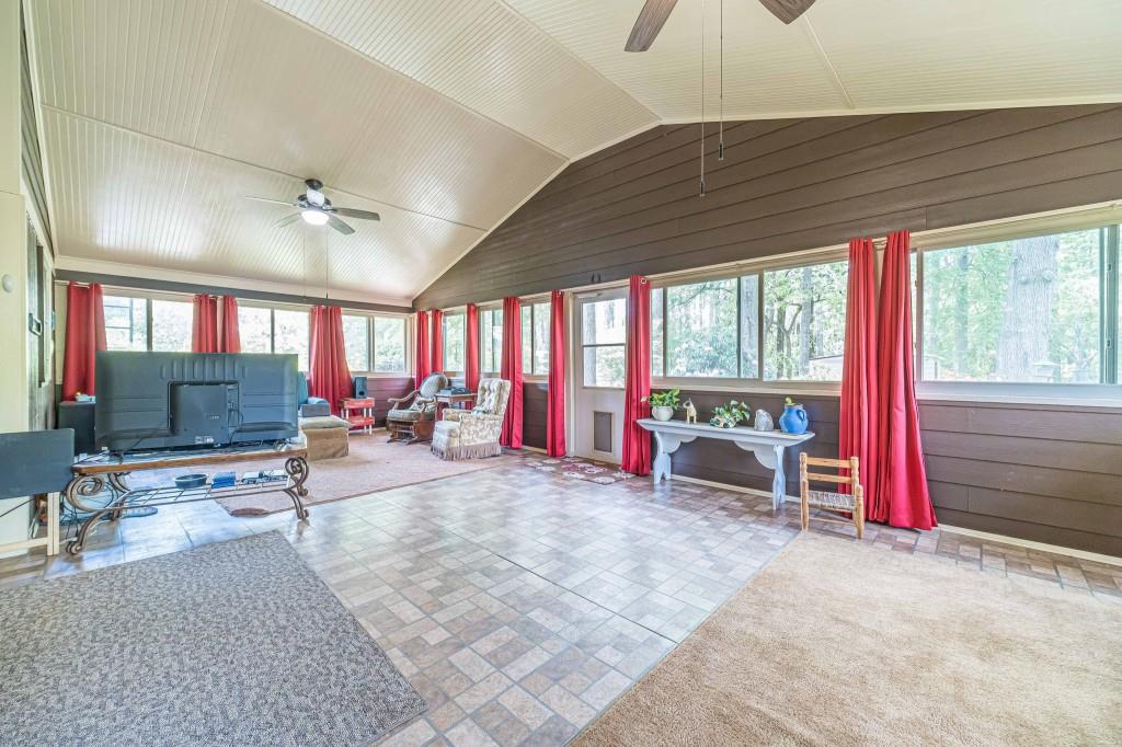 2357 Autumn Drive