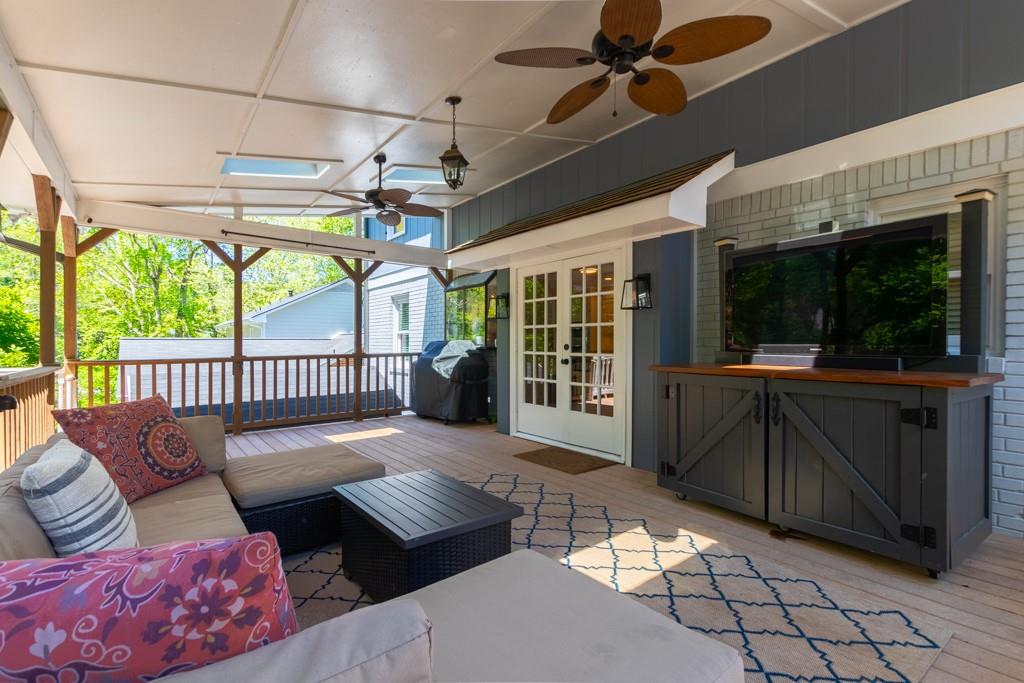 355 Wickerberry Lane
