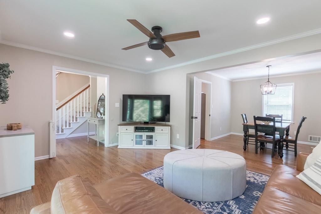 355 Wickerberry Lane
