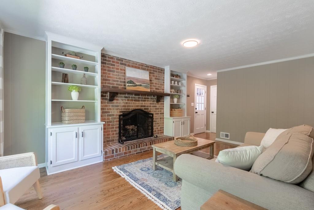 355 Wickerberry Lane