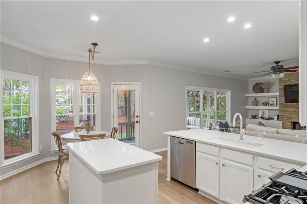 320 Kingspring Court