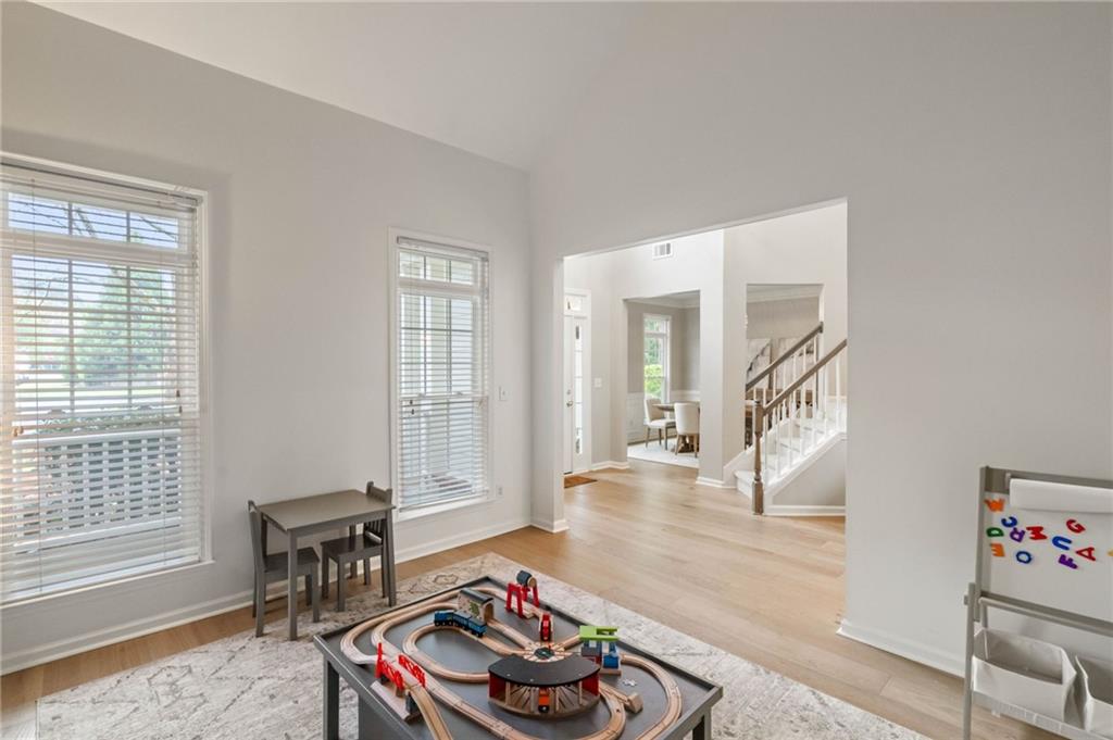 320 Kingspring Court