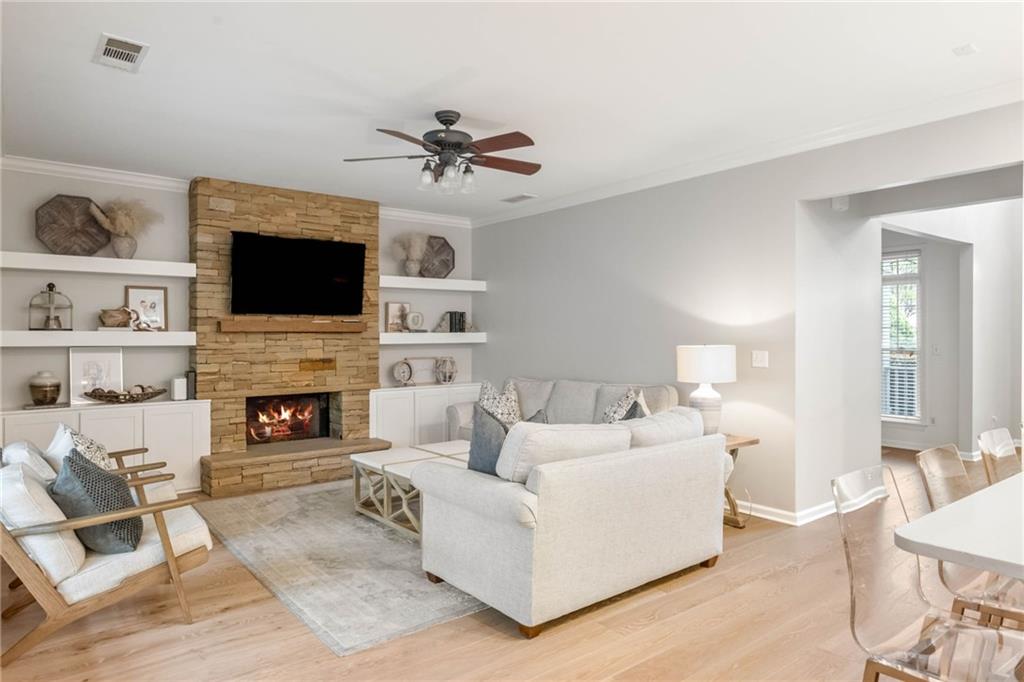 320 Kingspring Court