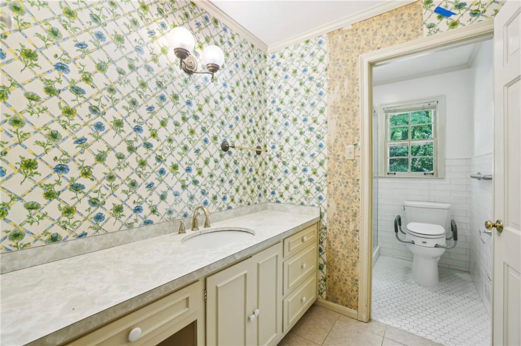 720 Edgewater Trail