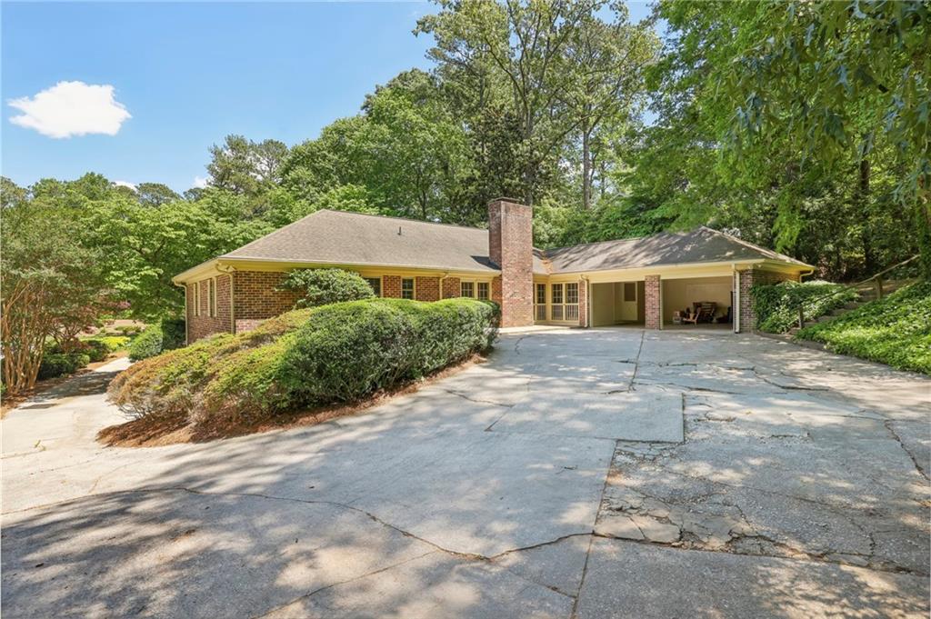 720 Edgewater Trail
