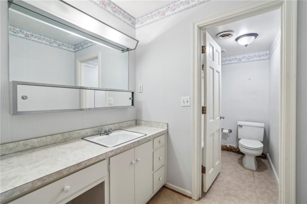 720 Edgewater Trail