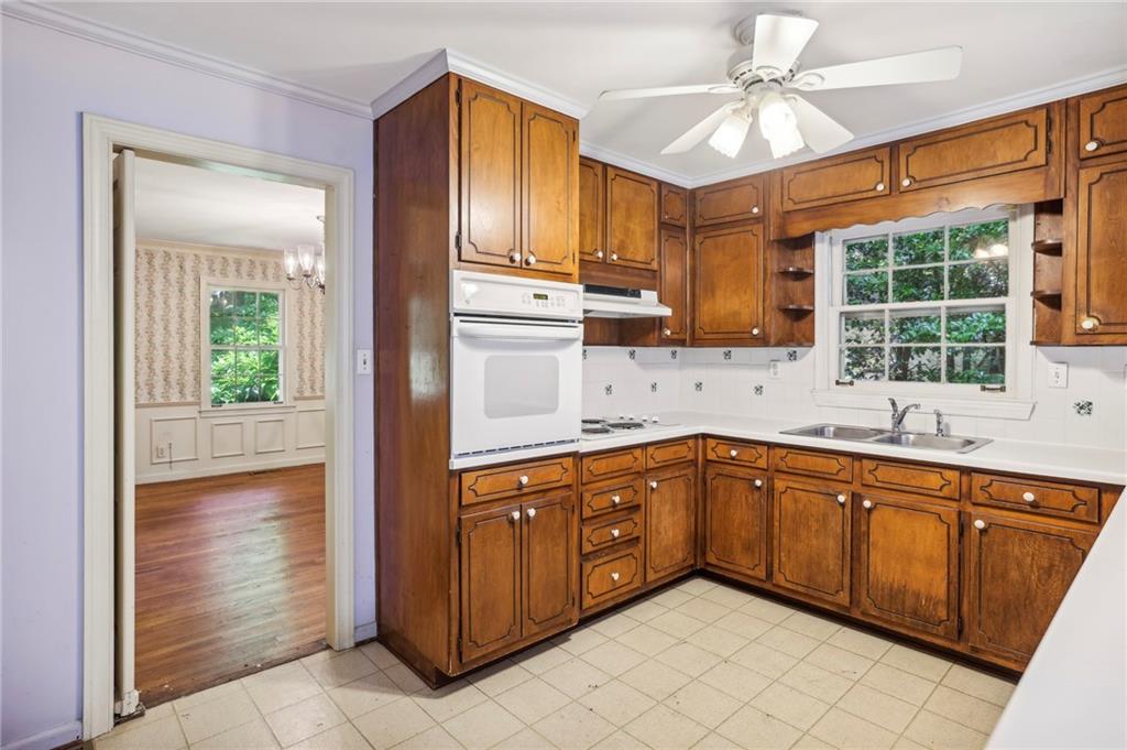 720 Edgewater Trail
