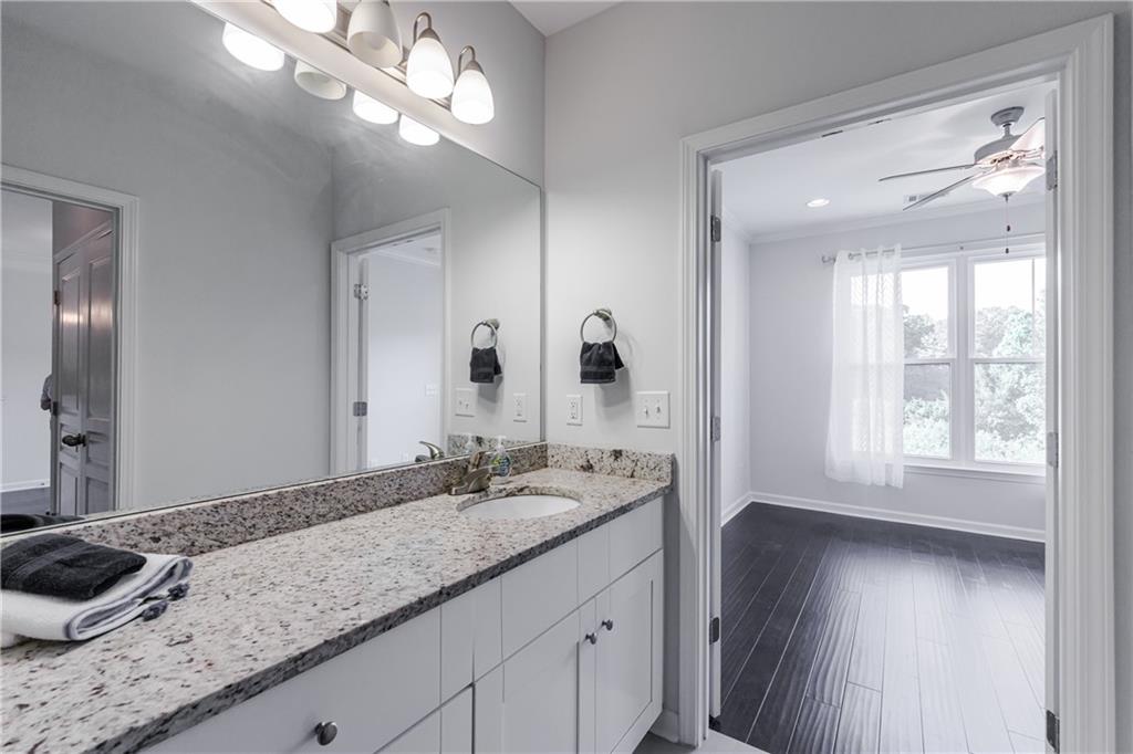 10 Perimeter Summit Boulevard NE Unit 4241