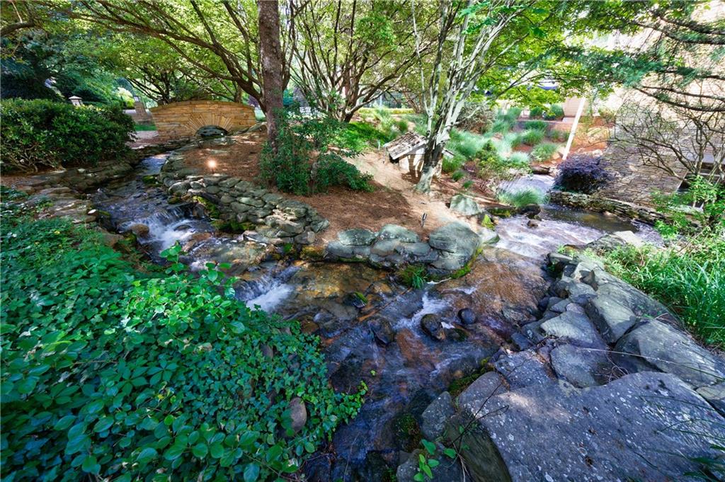 10 Perimeter Summit Boulevard NE Unit 4241