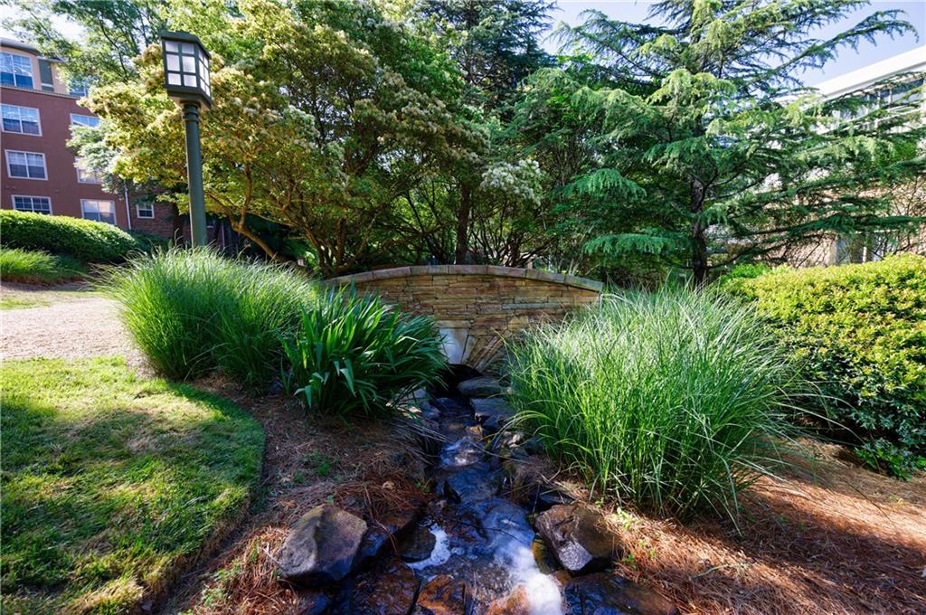 10 Perimeter Summit Boulevard NE Unit 4241