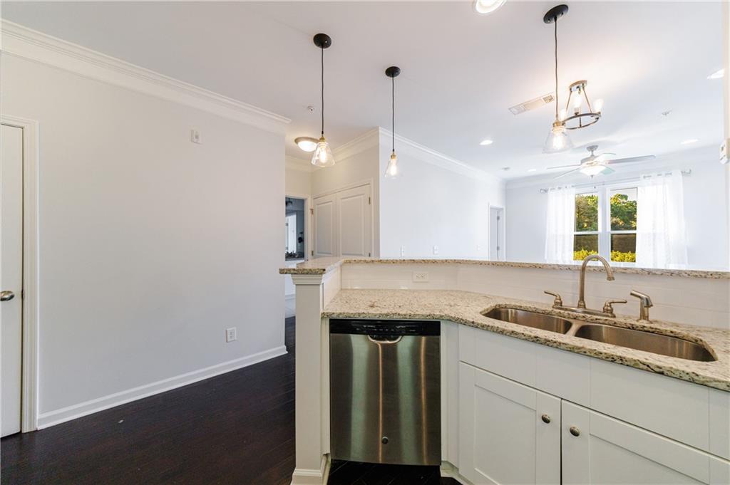 10 Perimeter Summit Boulevard NE Unit 4241
