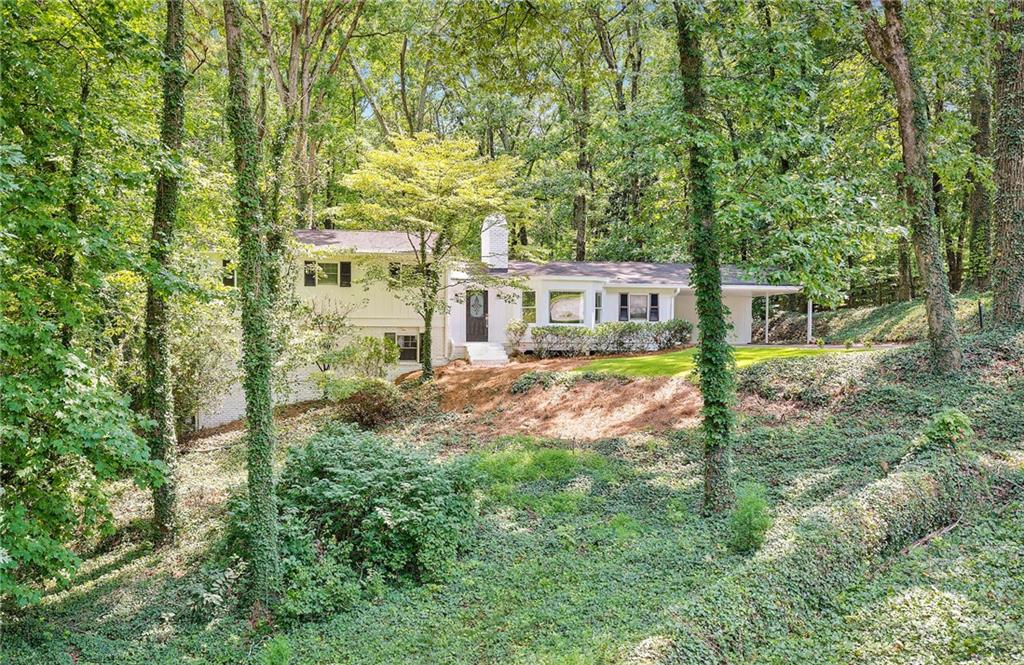 4105 Ashwoody Trail NE